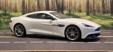 1:18 Autoart Aston Martin Vanquish Coupe White Composite Model **READ**