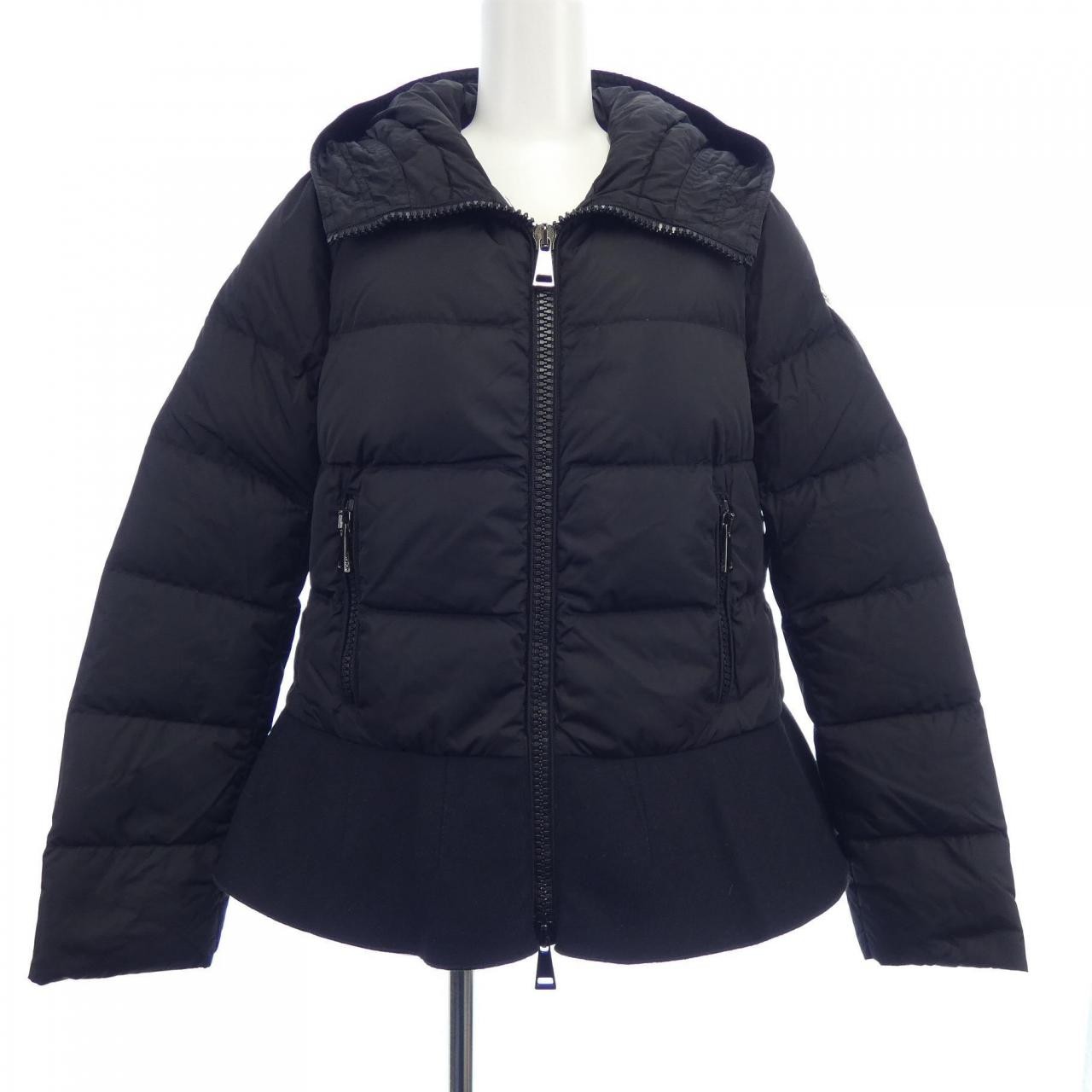 Authentic MONCLER Down Jackets Model 241-003-803-8506 Warm Stylish