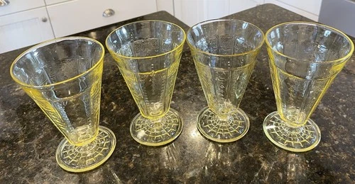 Set Of 4 Yellow Depression Glass Soda Fountain Ice Cream Float 5.5” Footed Glass