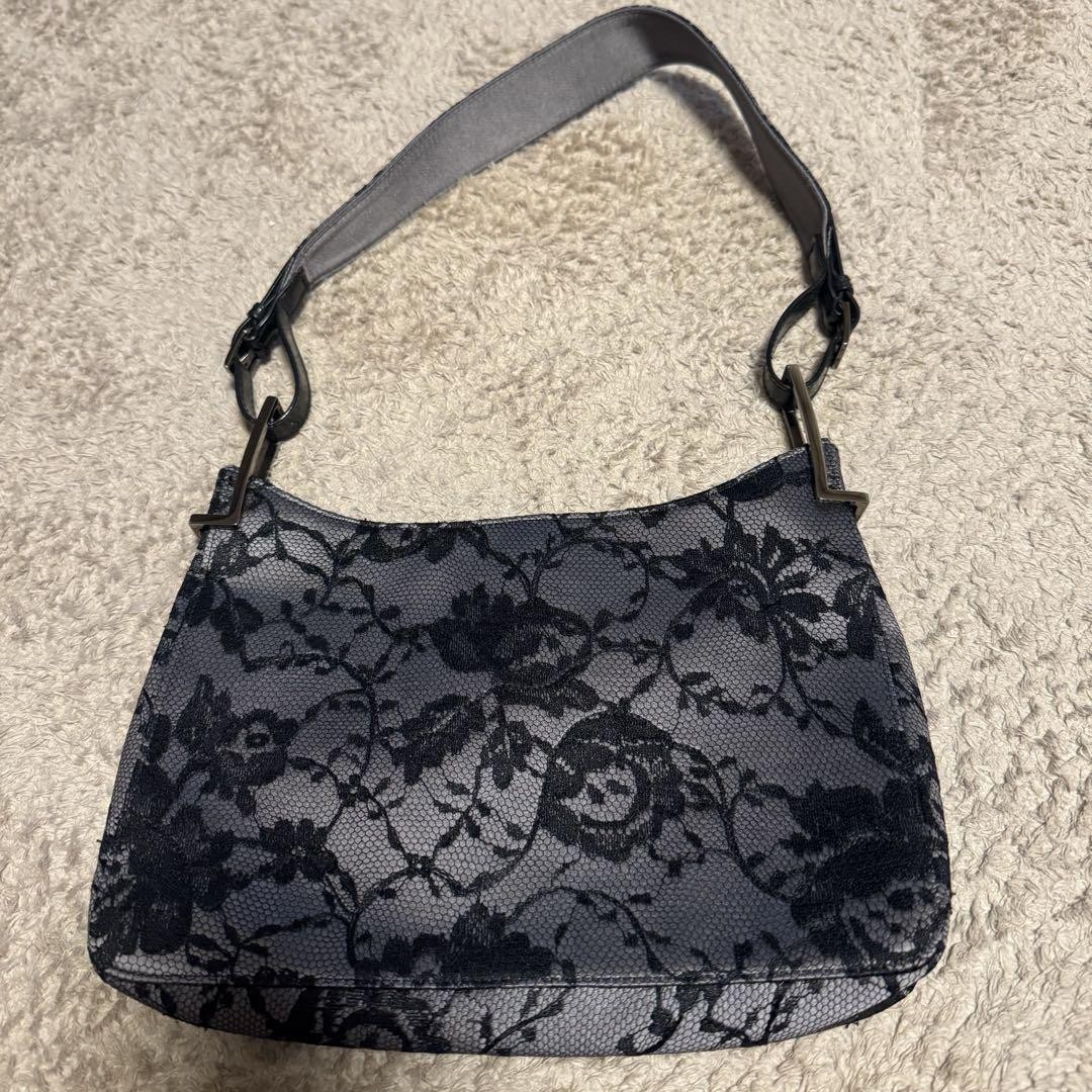 GUCCI Lace Shoulder Bag Fashionable for Ceremonial Occasions