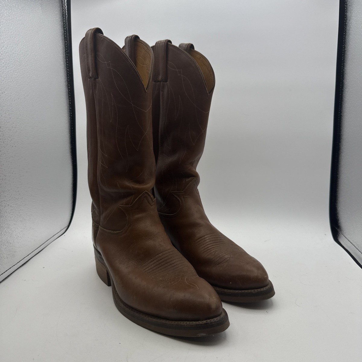 Tony Lama 4013 Cowboy Boots Men display picture 1