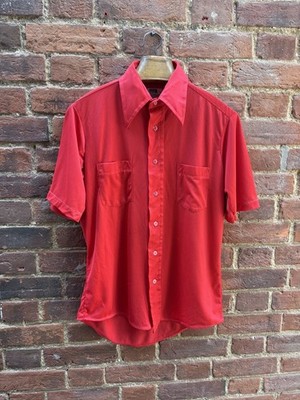 Vintage 70er Montgomery Ward roter Dolchkragen Polyester Hemd Grube zu Grube 22''