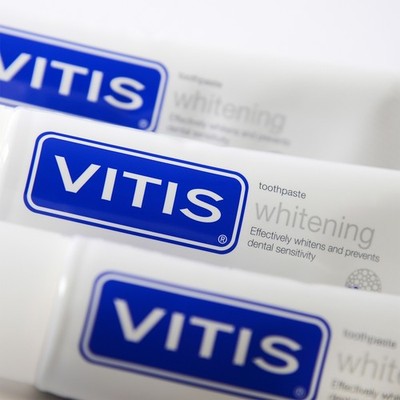 VITIS whitening Zahnpasta, 100 ml (schonende Zahnaufhellung)