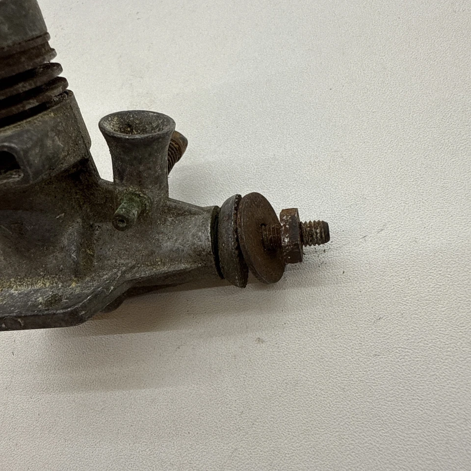 Fox .15 Glow Ignition Model Airplane Engine M10 #2 - Image 2 of 4