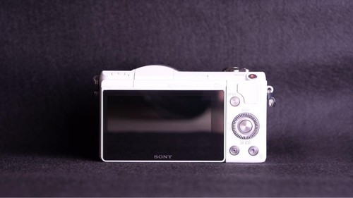 SONY α5000 White + 0.25m-0.30m φ40.5 Mirrorless Camera #M170 - Picture 2 of 3