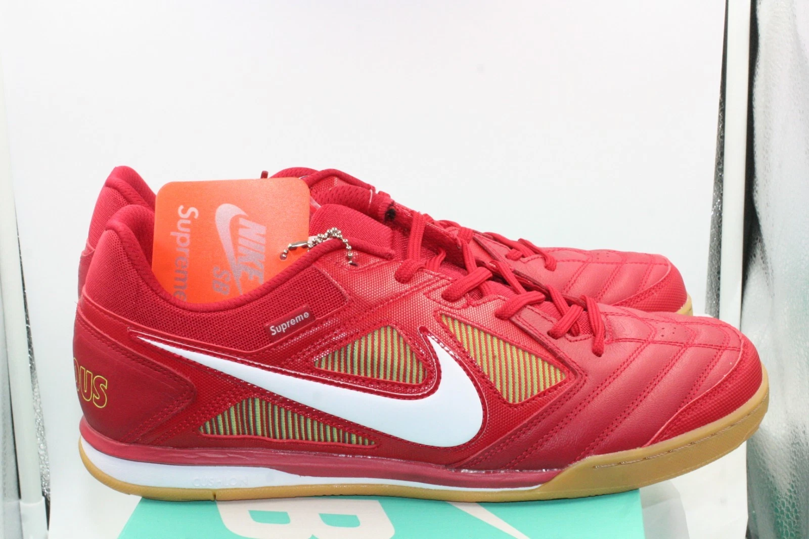 Nike SB Gato Supreme QS DS taille 11,5 W Nike Receipt Gym Rouge Blanc Cyber Gum semelles