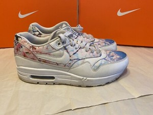 nike cherry blossom air max