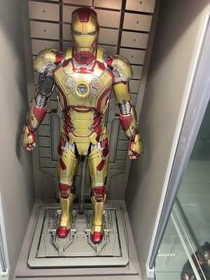 hot toys mark 42 diecast