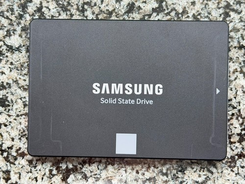 Samsung 850 EVO 250 GB 2.5 Zoll SATA-III 6 Gb/s MZ-75E250 SSD