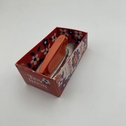 VTG 1950s Wolverine Toy, Sunny Suzy Toy Iron, orange & Silver, Cat. No. 301 box