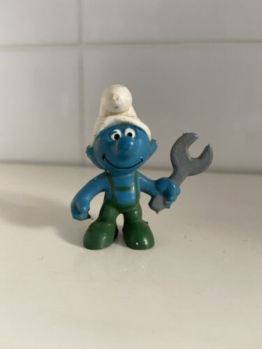 Vintage Peyo Smurf Mechanic with Spanner Hong Kong - Picture 1 of 6