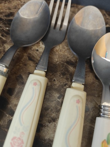 Corelle Corning 15 Peice Assorted Patterns Flatware Set Knives Forks Spoons - Picture 6 of 18
