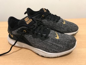 womens nike trainers size 9