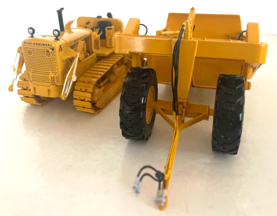 1:50 Allis-Chalmers HD-21 Crawler With Ejector Scraper By First Gear - Image 4 of 4
