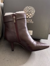 Vince Camuto Womens Amvita DkRed 01 