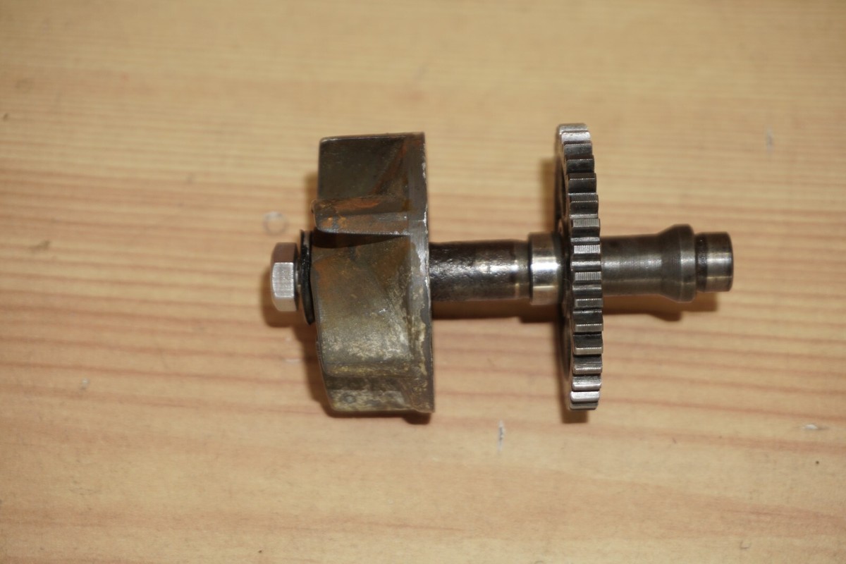 1983-1985 Suzuki RM125 RM 125 OEM Engine Water Pump Impeller Shaft