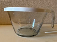 PAMPERED CHEF 8 Cups Glass Measuring Mixing Batter Bowl *Damaged Lid* #2431