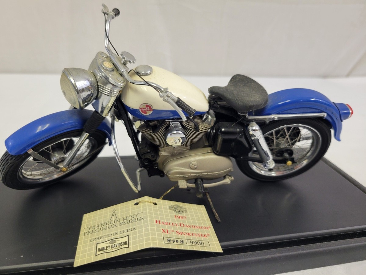 リエラ 1/10 Franklin Mint 1957 Harley Davidson XL Sportster Motorcycle