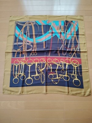 GUCCI Equestrian Design Scarf Navy Beige Horsebit 90cm Silk Square Accessory