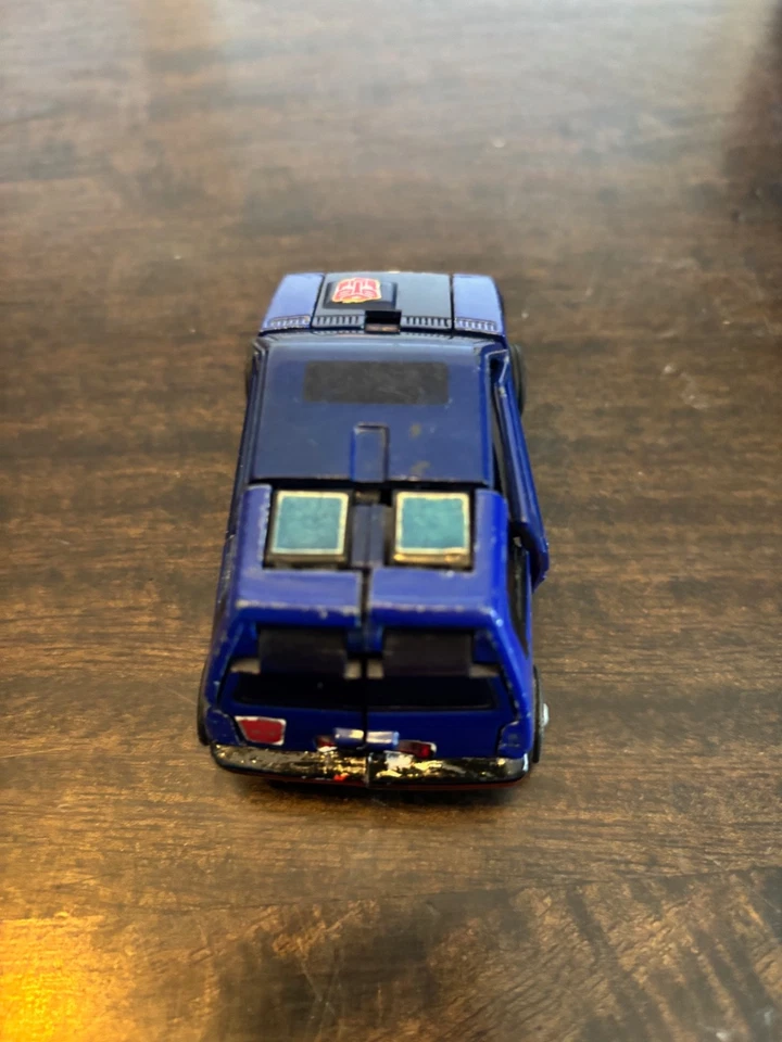 Hasbro G1 Transformers Commemorative Series VIII Autobot Skids Vintage Figure - Image 4 of 4