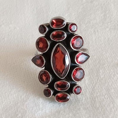 Großer Vintage Sterlingsilber Granat Cocktail Ring mehrere Formen facettiert Gr. 8,5