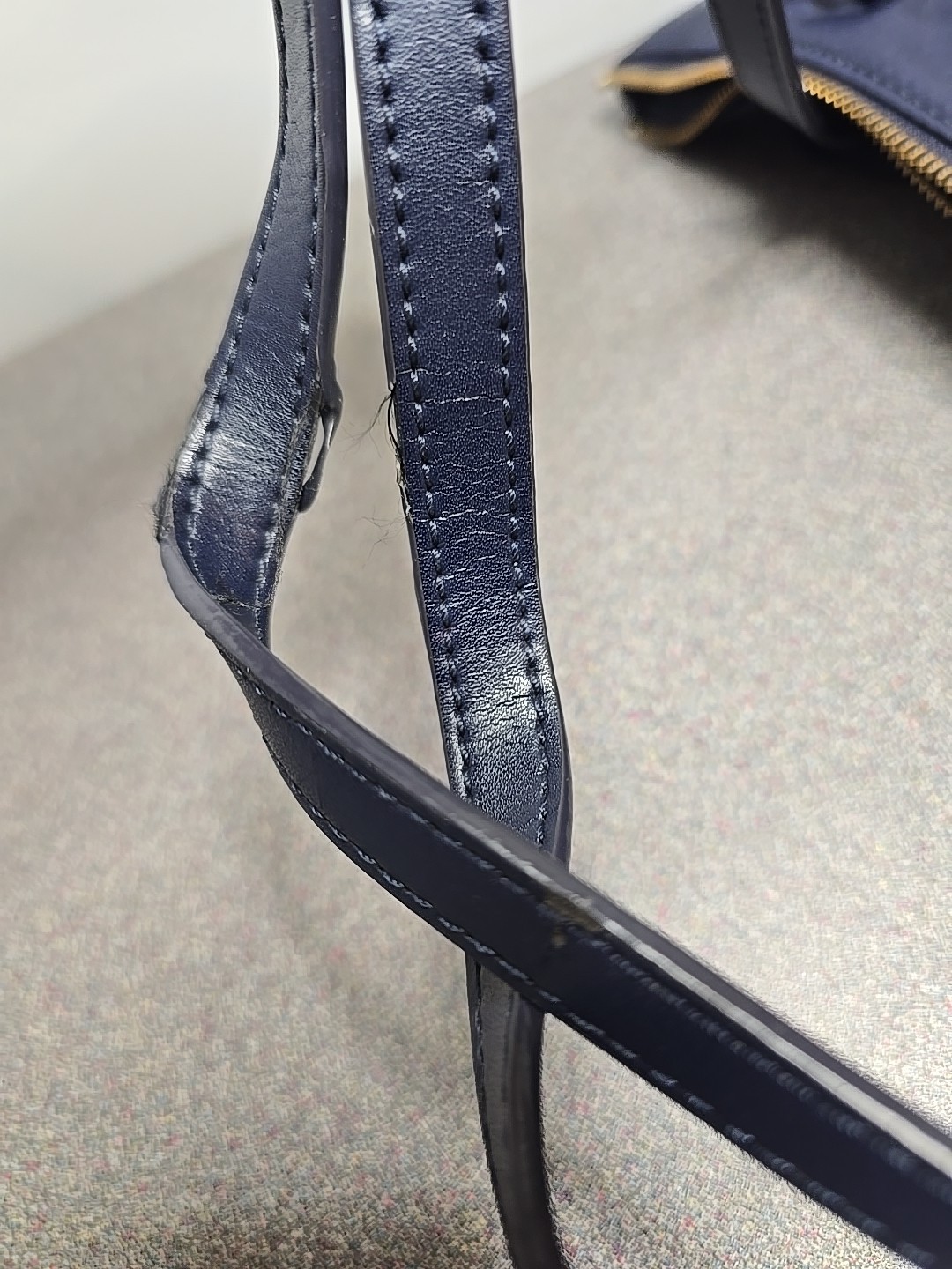 Womans Kate Spade Navy Blue Bow Handbag  With Gold Accents thumbnail 8