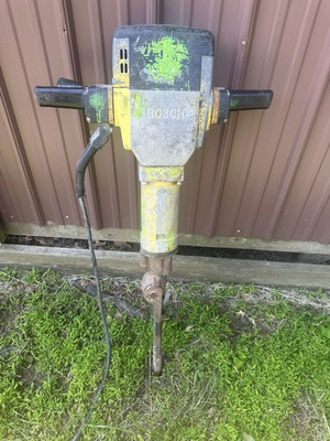 #ad Bosch Electric Jack Hammer Demolition Breaker Large Lot of Chisels Bits $650.00