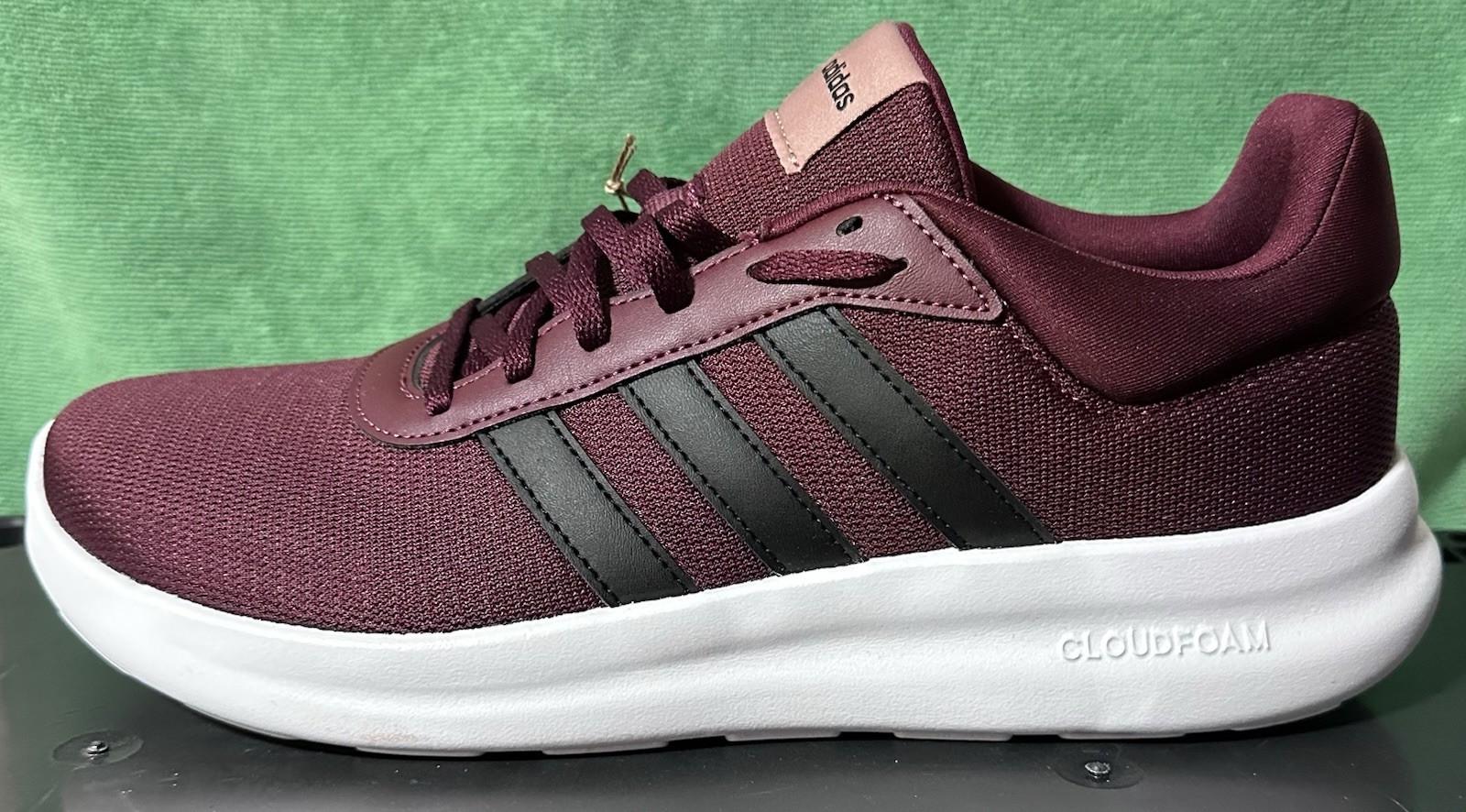 Adidas Sz 11 LITE RACER 4.0 New with Box And Tags JR8534 thumbnail 4