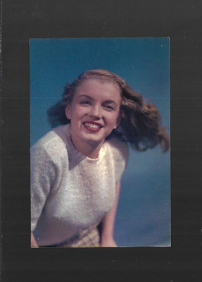 MARILYN MONROE OLD POSTCARD color 1988 Estate of Marilyn Monroe