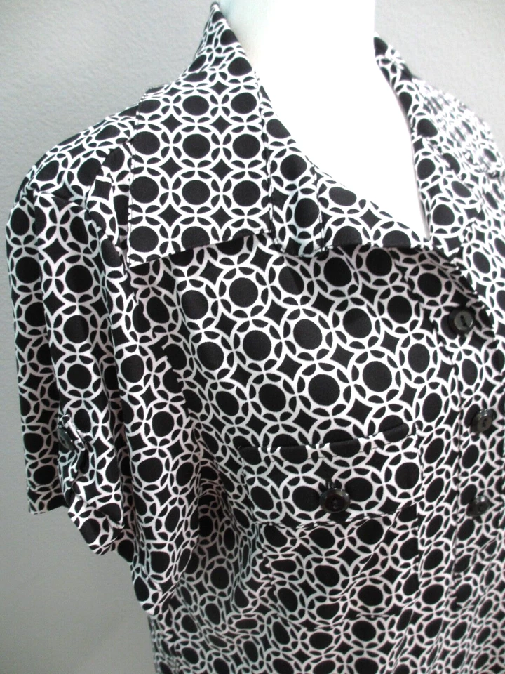 Camisa feminina En Focus Studio 14 preta jersey manga curta elástica colarinho - Imagem 3 de 4