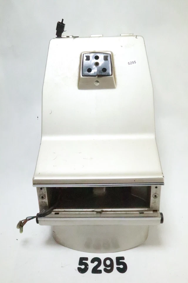 87-89 Kawasaki ZG1200 Voyager XII  ZG  rear fender  beige Foto 2 de 4