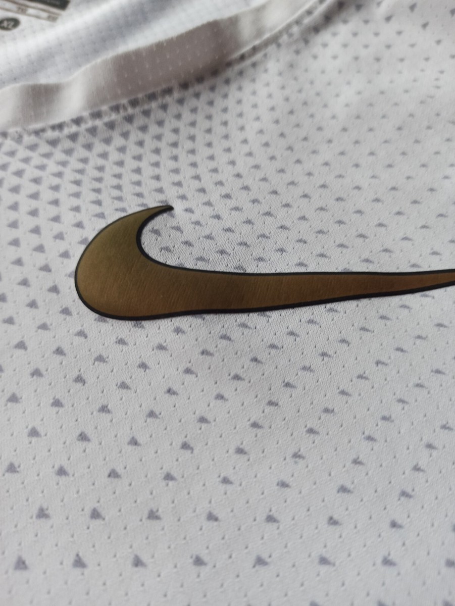 NIKE pro elite Tshirt 2011 Gold Medalist