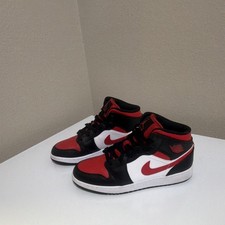 Nike Air Jordan 1 Mid Black Red White Athletic Sneaker Kids 6Y 554725-079