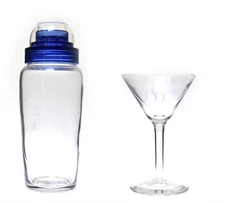 VTG Joe Camel R.J. Reynolds Glass Cocktail Shaker & 1 Martini Glasses 