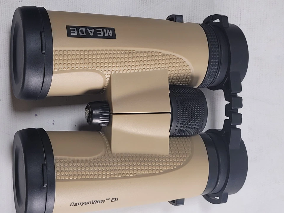 Meade Instruments CanyonView ED 8x42mm Binoculars Waterproof 147002 - Image 4 of 4