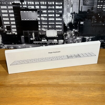 Apple Magic Keyboard Wireless Numeric White Silver UK QWERTY A1843 Original