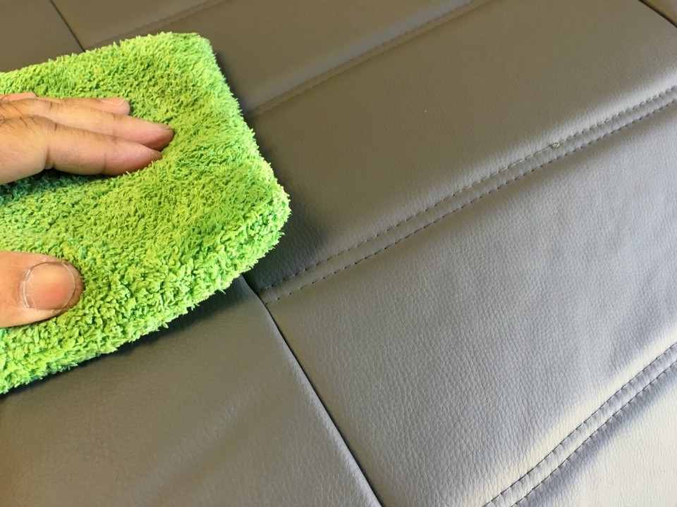 RealSeatCovers Seat Cover for Toyota Tacoma 4 Wheel Drive 4X4 Regular Xcab A27 1