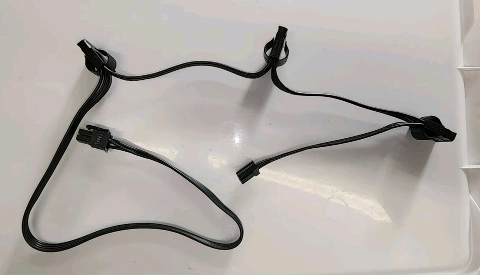 CORSAIR YESTONE P01001 CONNECTORS CABLE 4pin PCI-E / PERIPHERAL TO 6-Pin PCI-E - Image 2 of 4