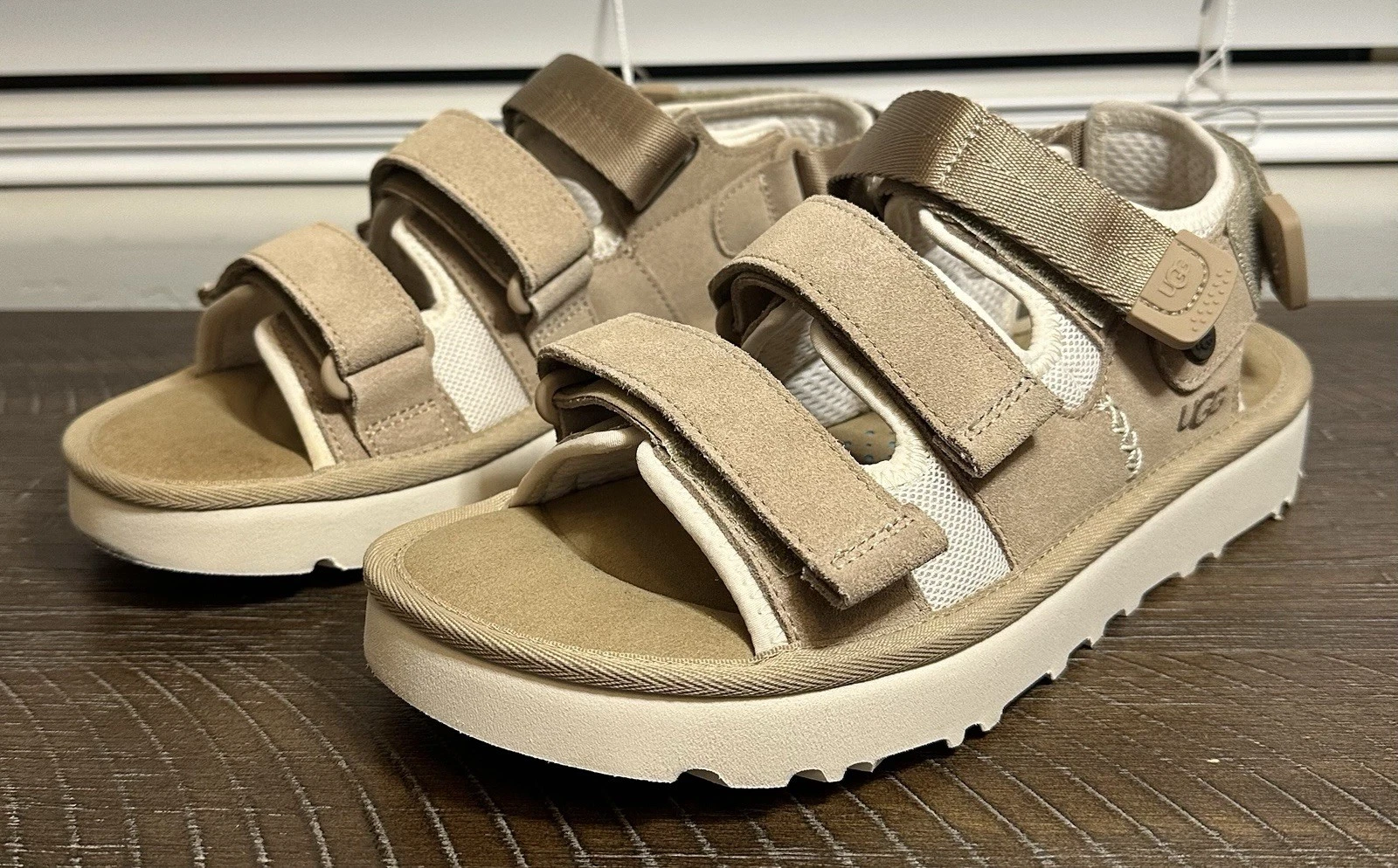 Sandali sportivi UGG uomo Goldenco multi cinturino regolabile in pelle da uomo taglia 8