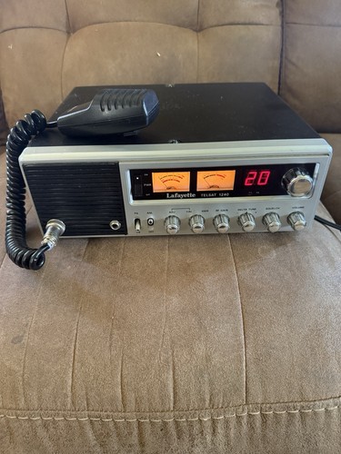 Lafayette TELSAT 1240 40-Channel AM CB Base Station Radio w/ Mic β Tested Works