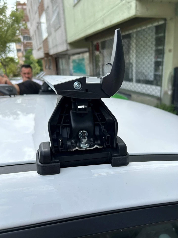 Barras transversales de techo para Mazda serie 2 2007-2015 punto fijo negro Foto 2 de 4