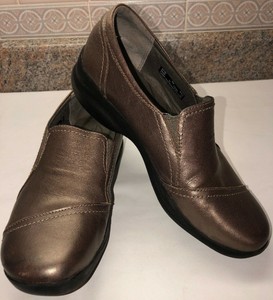 clarks in motion warner