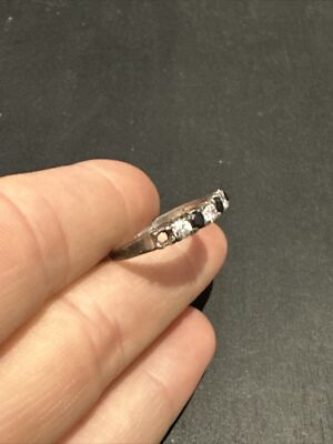 grosse bague argent massif ajourée anneaux de zirconium