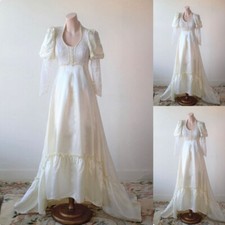 Victoria Light Champagne Wedding Dresses Scoop Neck Satin A Line Bridal Gowns