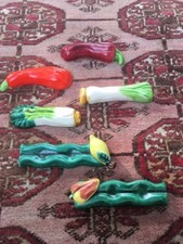 Antike Art Deco Sechser Satz Ketamik Gemüse Messer Bänkchen Original