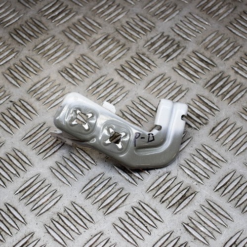 BMW 3 F30 Kotflügelhalter Halter vorne rechts 7255822 3.0 Diesel 230kw 2015