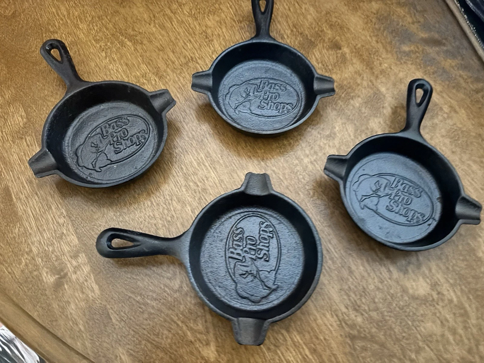 Bass Pro Shops Mini Cast Iron Skillet Display Piece by Lodge 6 X 3.5 Lot Of 4