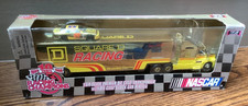 Racing Champions 1999 NASCAR Gold 55 Kenny Wallace - Square D 1:64 Transporter