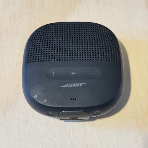 Bose SoundLink Micro Bluetooth Speaker Blk Broken Won’t Charge/Turn On Read Blw!