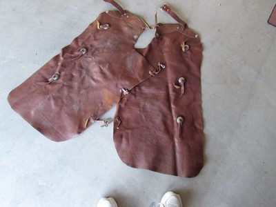 Vintage Leather Batwing Cowboy Chaps Western Old / concho's 40'' l leg 20'' flat